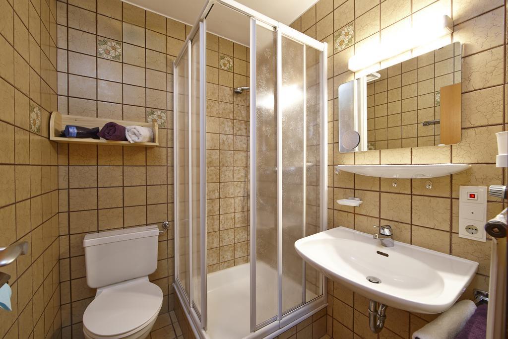 Gaestehaus Alpina Бад Колгруб Стая снимка